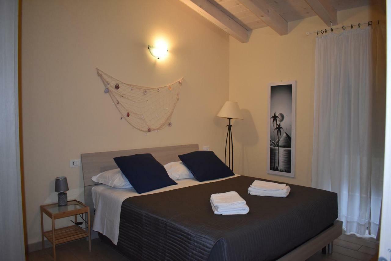 Mimosa Apartments Soiano Del Lago Bagian luar foto