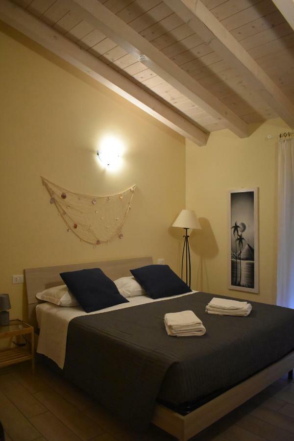 Mimosa Apartments Soiano Del Lago Bagian luar foto